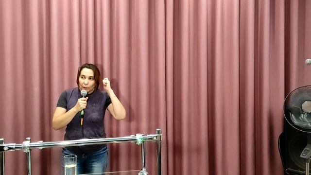 Елена Ножкова в церкви Свет миру