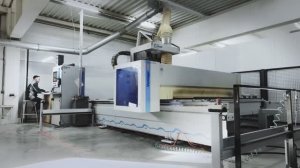 Видео с нашего производства фасадов в пленке ПВХ 🙌