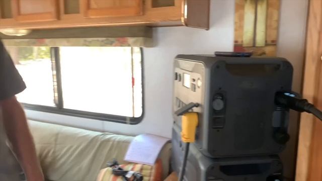 BLUETTI AC300 and B300 and PV350 solar panel. Demo in real life situations. Camping, backup power смотреть онлайн