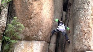 Дед Паук Андроныч, без страховки, спуск вниз головой, Красноярские столбы