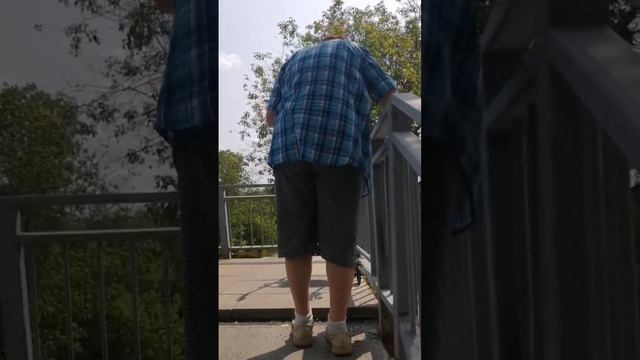 Без ходунков и трости через препятствие смотреть онлайн