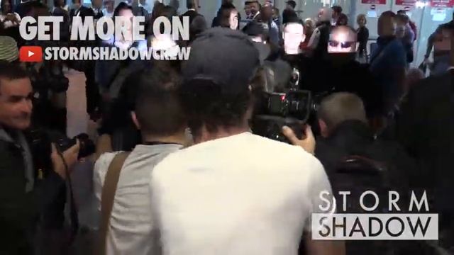 Model Bella Hadid arriving at Cannes airport смотреть онлайн