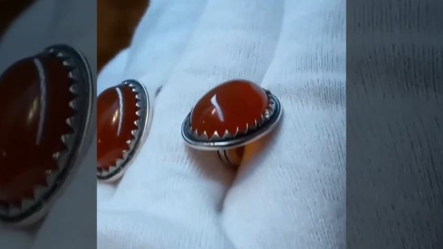 Серебряные серьги с натуральным сердоликом