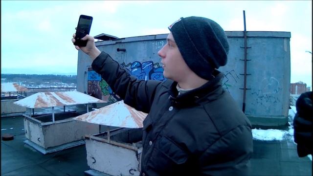 БЕЗУМНЫЕ ТРЮКИ ПО КРЫШЕ НА ВЕЛОСИПЕДЕ! смотреть онлайн