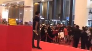 Достал слиток золота и стал миллионером!