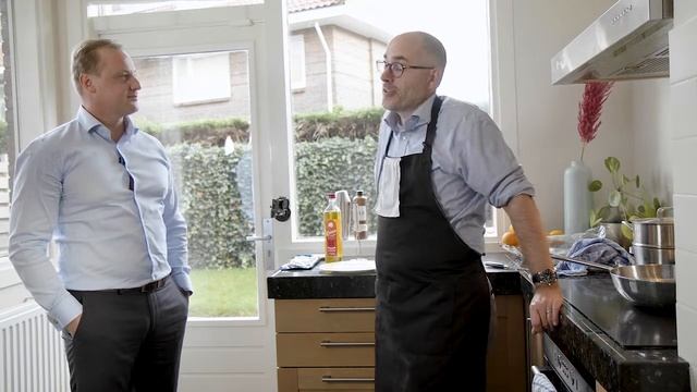 S2 E5: Stan Putter, the President of The Dutch Arbitration Association. #Stamppot смотреть онлайн