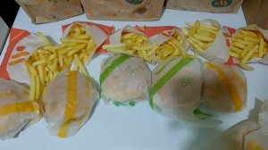 100%-й кешбэк Пятница 22.12.23. во Вкусно и Точка с оплатой картой Альфа-банка [4K