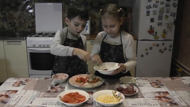 Готовим Пиццу Чили)) смотреть онлайн