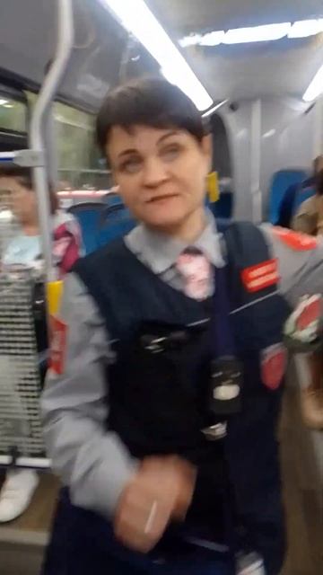 контролеры в автобусе 601 хватают за руки!!! смотреть онлайн