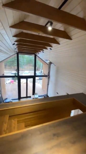 Второй ярус, антресоль в барнхаусе смотреть онлайн