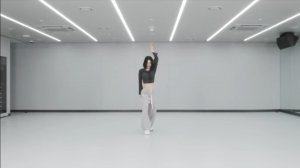YEJI (예지) - 'Air' dance practice mirrored