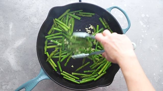 Teriyaki Chicken and Asparagus Stir Fry смотреть онлайн
