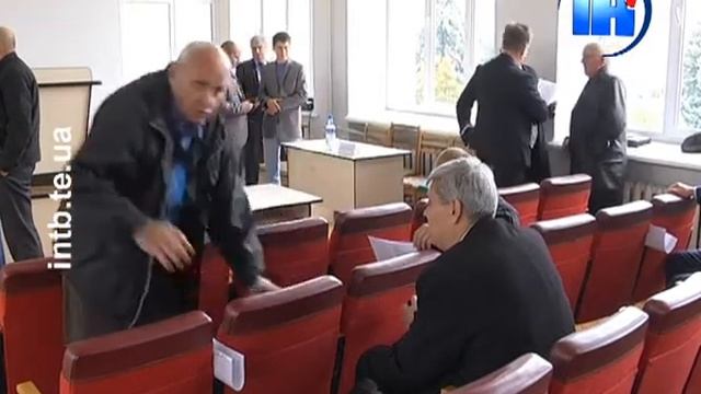 На Збаражчині конфлікт між регіонами та опозиційними депутатами районної ради