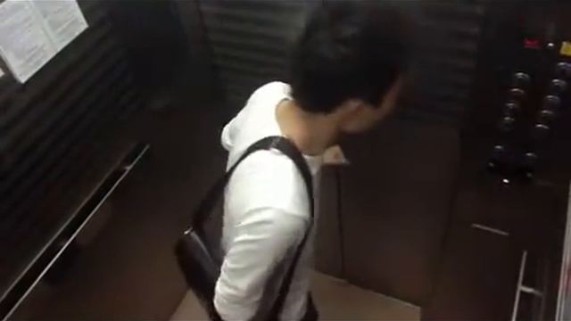 В Лифте смотреть онлайн