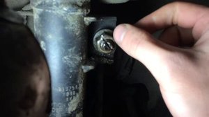 Замена стойки стабилизатора Opel Meriva своими руками