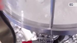 Оборудования для фасовки пылящих продуктов в готовые пакеты дойпак SW-250