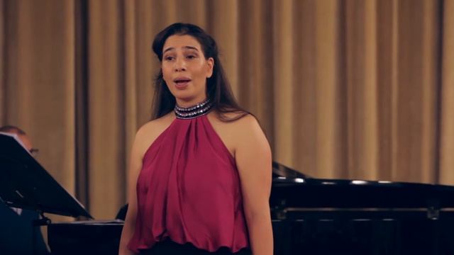 Naama Liany | Mezzo Soprano | Piccola Serenata, Bernstein смотреть онлайн