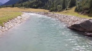 Звуки природы и расслабляющая музыка для медитации, тихая река, снятие стресса