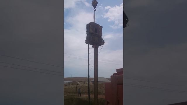 Liebherr hs 855 & PTC 900 Vibro Hammer. Full power/ Непроходимый грунт. Шпунт уперся в глину. смотреть онлайн