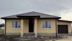 Дом с гаражом