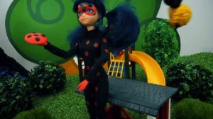 Сборник видео с куклы Барби - Супергерои Леди Баг и Супер Кот против Акум! - Игры для девочек.