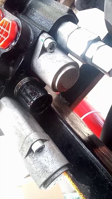 Замена золотника с фиксацией в китайском гидрораспеделителе смотреть онлайн