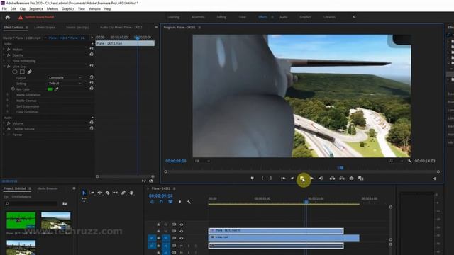 How To Remove Green Screen in Premiere Pro | Chroma Key смотреть онлайн