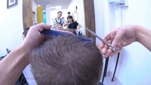 Урок 2. Стрижка машинкой ( стрижка через насадки, стрижка машинкой через расческу)