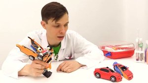 Игры с доктор Ой - Собираем Тобота из трех машинок @GulliverRu
