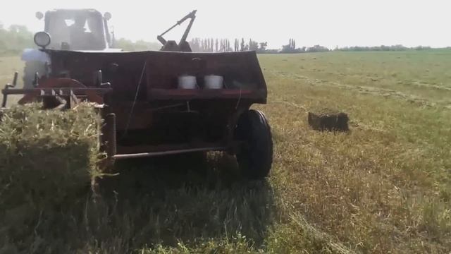 Пресс подборщик Киргистан с немецким вязальным аппаратом смотреть онлайн