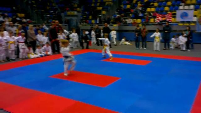 Сёмочки Юра ЧЕМПИОН смотреть онлайн