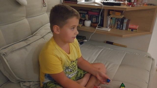 Кубик Рубик как быстро собрать смотреть онлайн