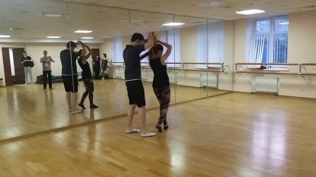 Сальса урок в Mambotime. Старшая группа, 03.06.2015 смотреть онлайн