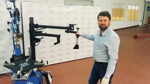 Суперавтоматический шиномонтажный станок TROMMELBERG 1889NV с «третьей рукой» PL1390H