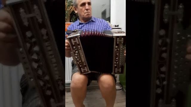 Продаётся 8 961 1281 999 смотреть онлайн