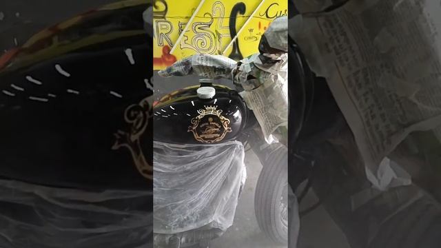Royal Enfield Tank And Box Paint Custom Paint Work | Fresh Look (Auto paint & design Studio) смотреть онлайн