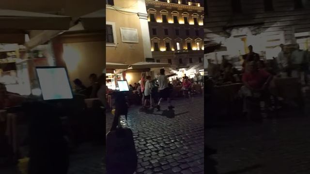 Рим. Пантеон .мим любитель мусульман