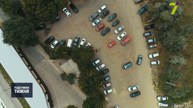 В міськраді планують повернути шлагбаум на 13 ст. Фонтану смотреть онлайн