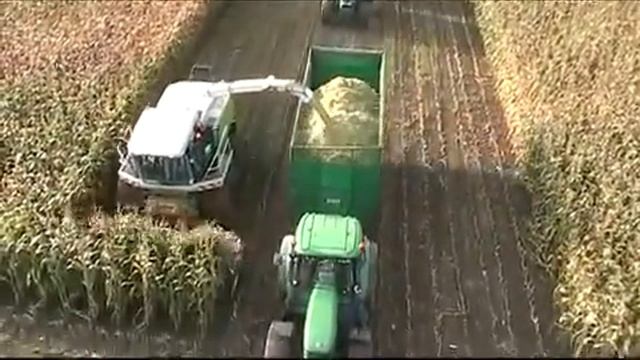 уборка кукурузы Claas Jaguar & John Deere смотреть онлайн