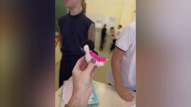 Технология в 4м: делаем птиц из ниток, фольги и ваты смотреть онлайн