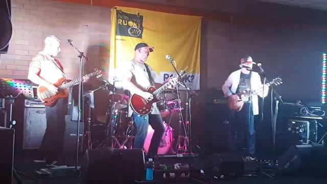 Emotional Would - Radar Love смотреть онлайн