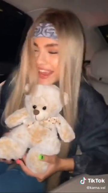 на тебе кодовый замок какой же пароль: я т е б я л ю б л ю смотреть онлайн