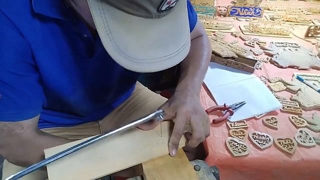 WOOD ART - WOODWORKING WITH MINI SAW AT MARKET DAY 1 P1 смотреть онлайн