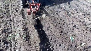 кмз с двухкорпусным плугом