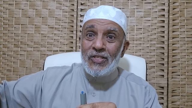 نسبح في الغيب المحيط بنا وفيه كل ما نتمناه أو نخشاه كمتجر. أنت المكرم السيد. او العاجز المستسلم.