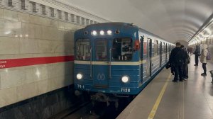 "Уходящая эпоха!" Метропоезд Ем-501/Ема-502 (81-501/502) №119 на ст.м.Пушкинская, февраль 2025 года