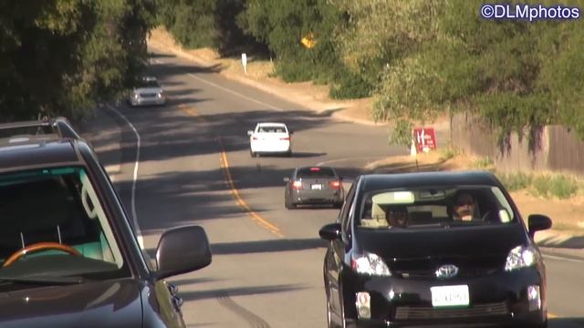 BMW M5 V10 MASSIVE Accelerations & Flybys! *Meisterschaft Unresonated Exhaust* смотреть онлайн