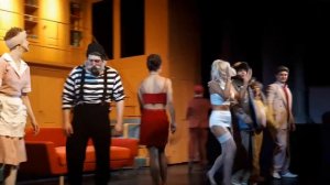 Шум за сценой