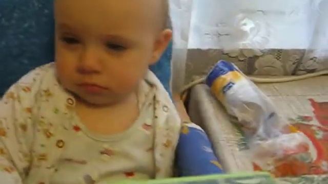 ребенок уснул под звуки музыкальной шкатулки смотреть онлайн