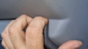 Открытие бардачка, перчаточного ящика если сломан замок BMW е53